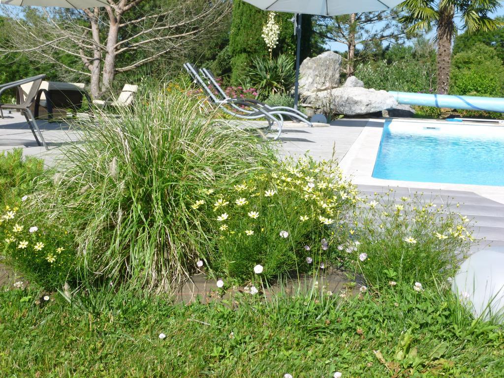 Au Mas De Gamet Bed & Breakfast Theminettes Exterior photo
